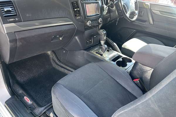 2007 Mitsubishi Pajero R NS
