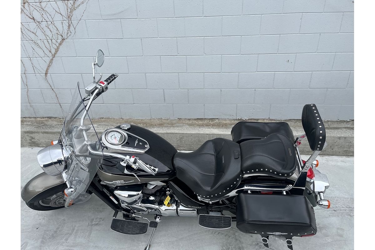 2010 Suzuki VLR1800 BOULEVARD C109RT