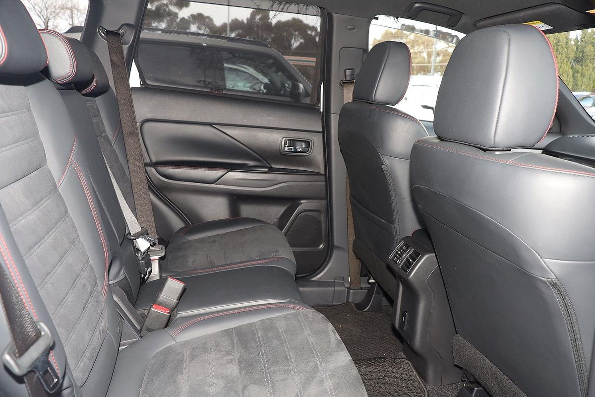 2020 Mitsubishi Outlander Black Edition ZL