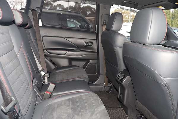 2020 Mitsubishi Outlander Black Edition ZL