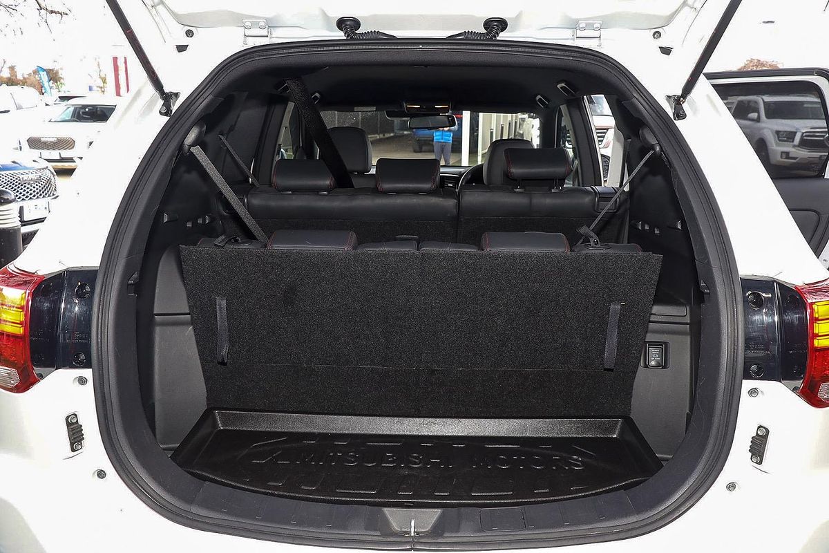 2020 Mitsubishi Outlander Black Edition ZL