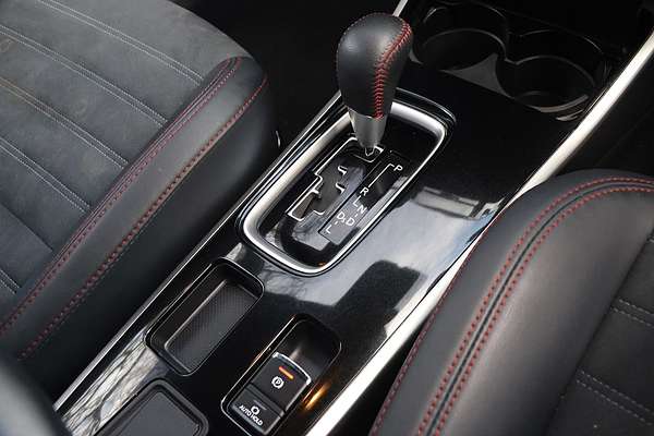 2020 Mitsubishi Outlander Black Edition ZL