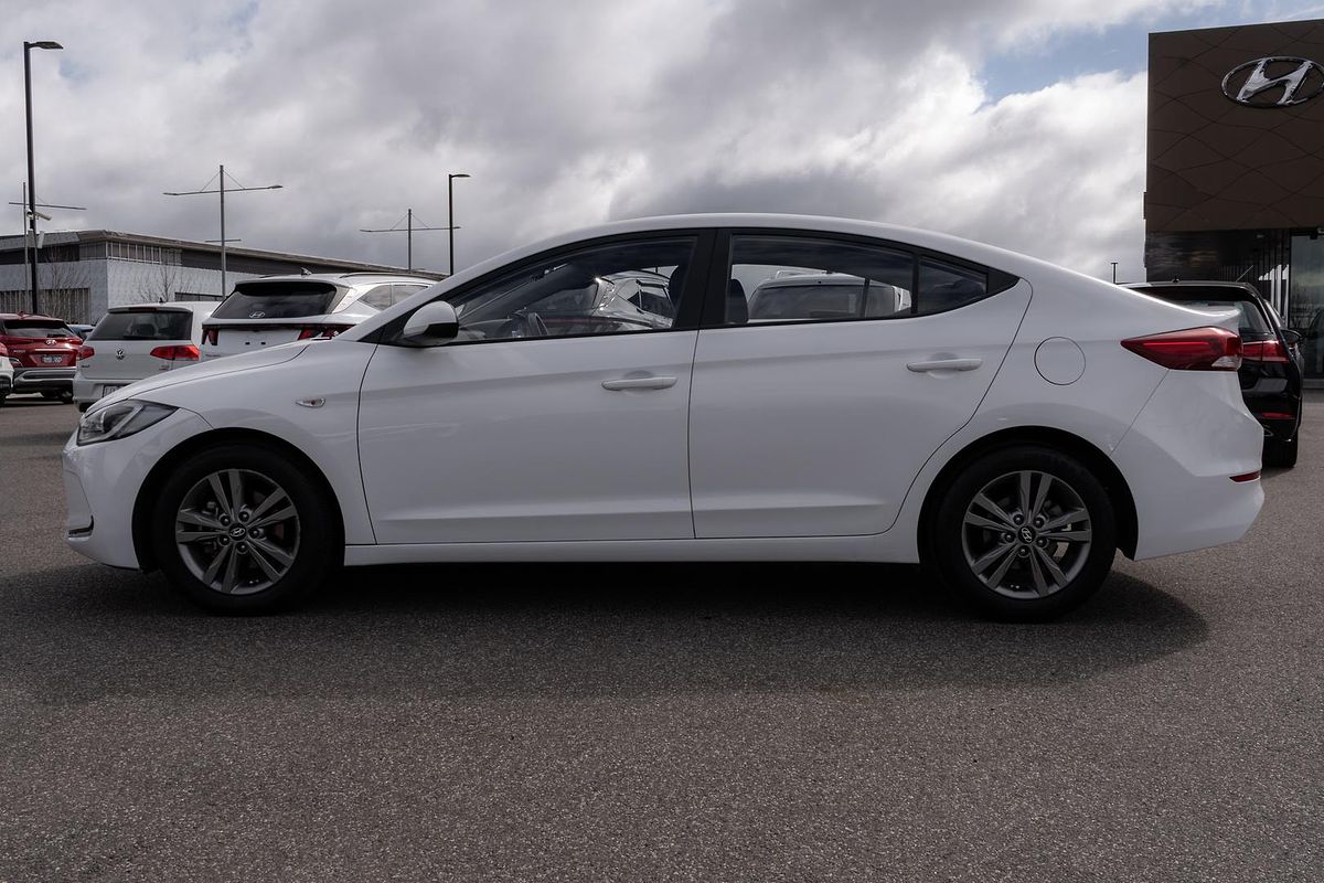 2016 Hyundai Elantra Active AD