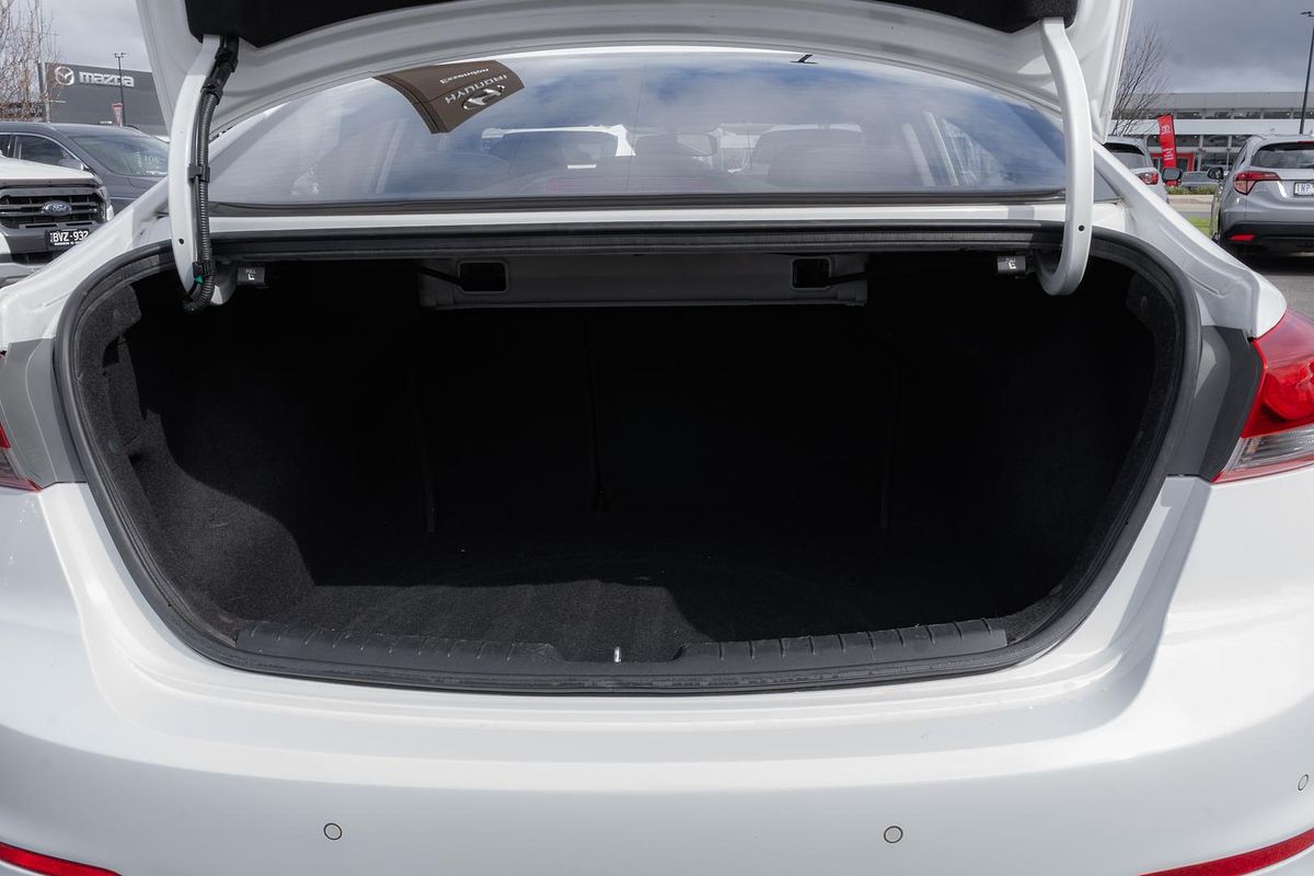 2016 Hyundai Elantra Active AD