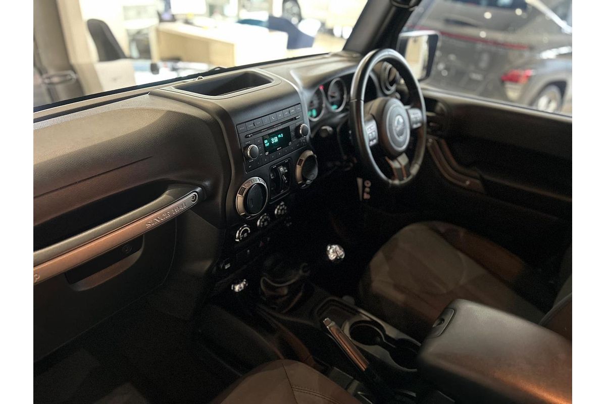 2016 Jeep Wrangler Unlimited Sport JK