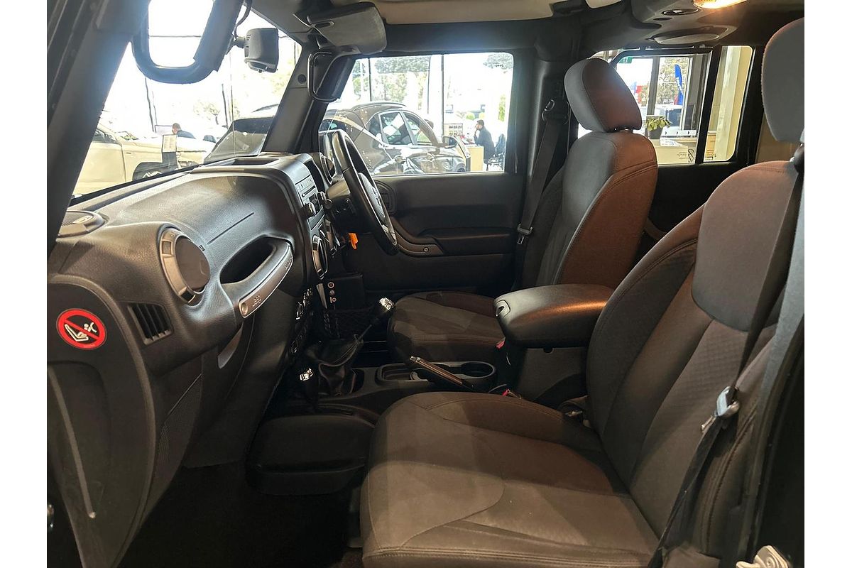 2016 Jeep Wrangler Unlimited Sport JK