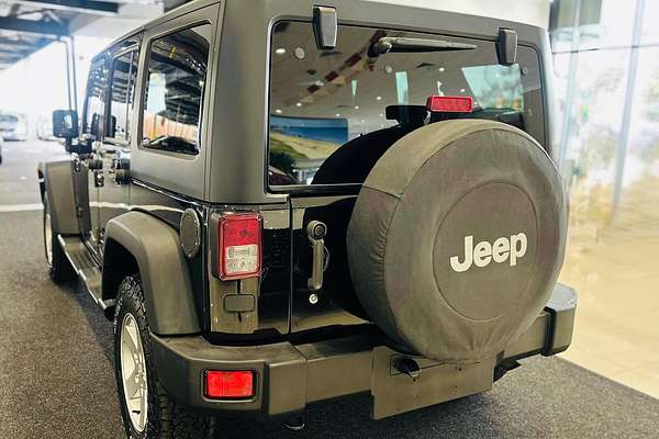 2016 Jeep Wrangler Unlimited Sport JK