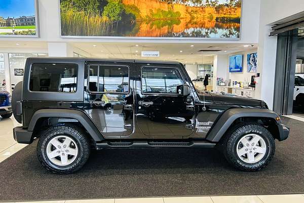 2016 Jeep Wrangler Unlimited Sport JK