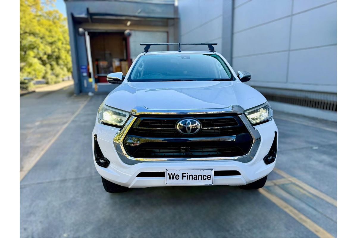 2020 Toyota Hilux SR5 GUN126R