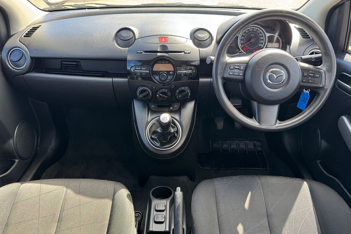 2013 Mazda 2 Neo Sport DE Series 2