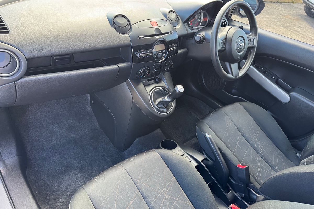 2013 Mazda 2 Neo Sport DE Series 2