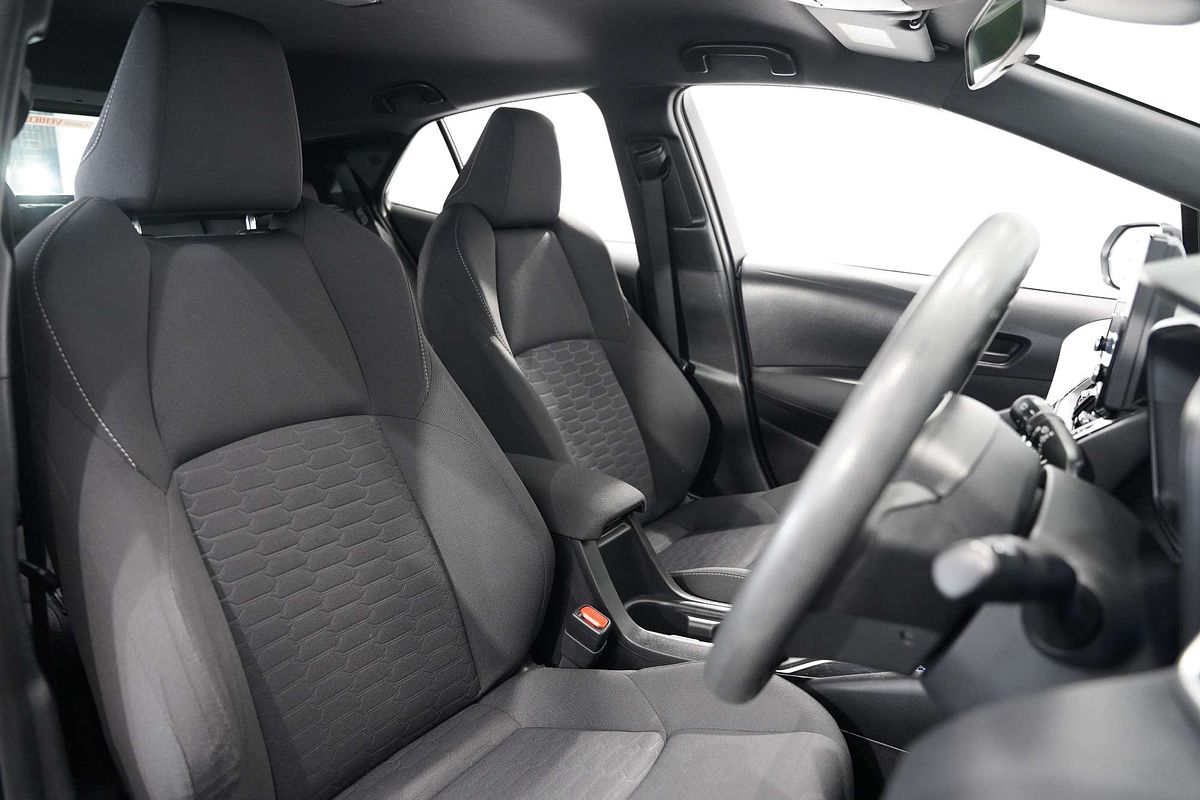 2022 Toyota Corolla Ascent Sport Hybrid ZWE211R