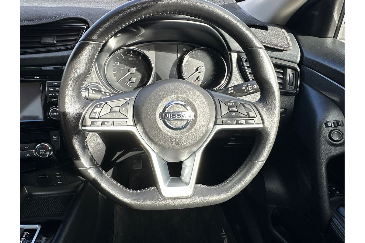 2017 Nissan X-TRAIL ST-L T32 Series II