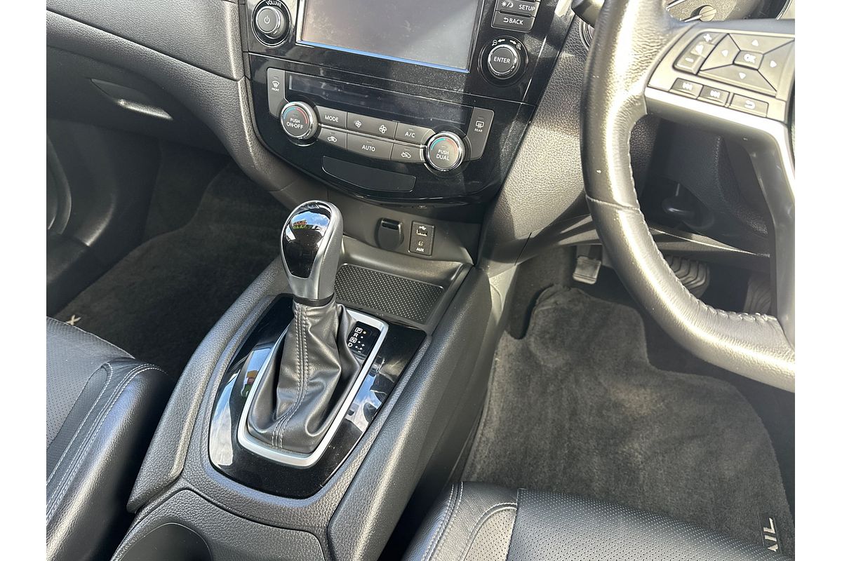 2017 Nissan X-TRAIL ST-L T32 Series II