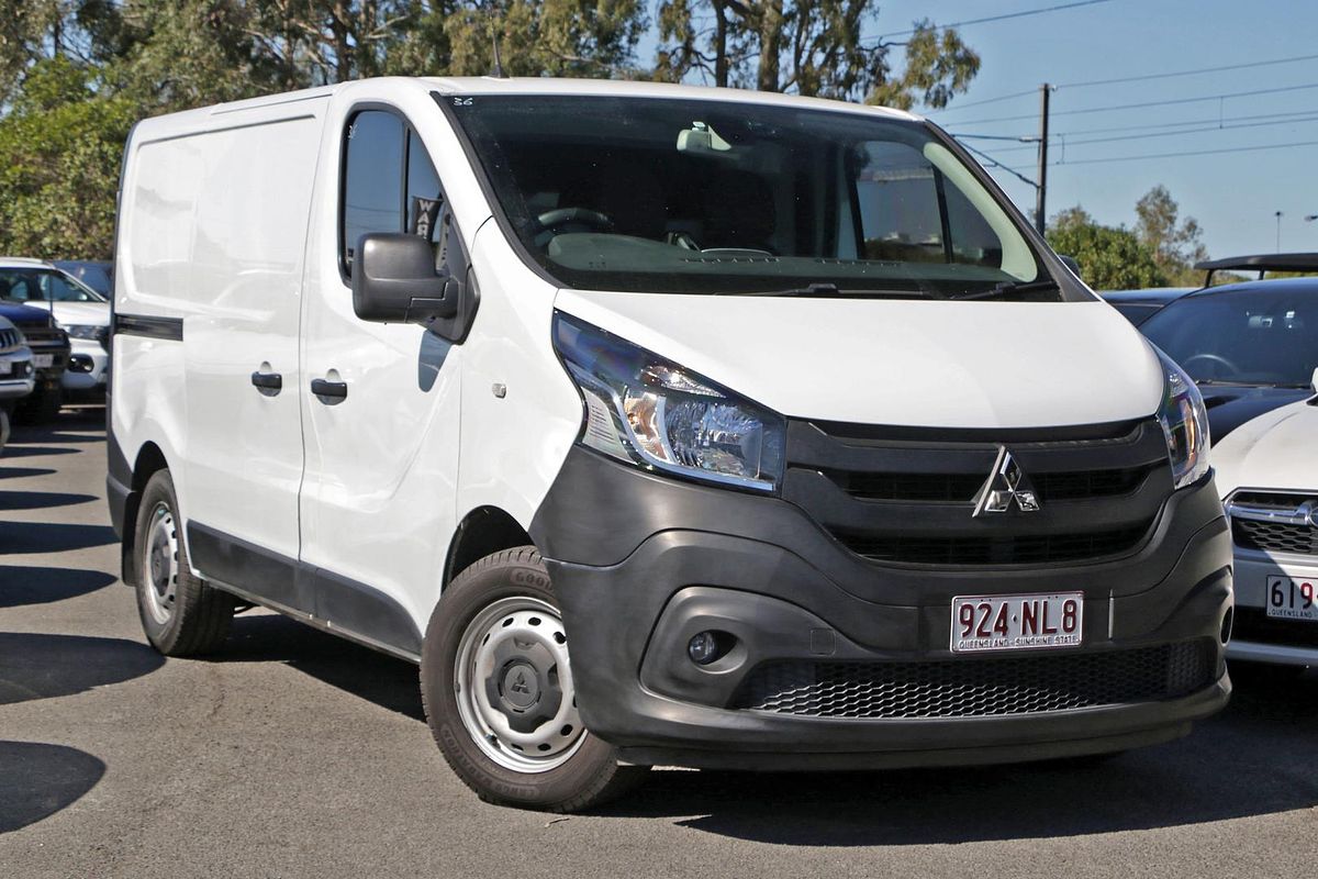 2021 Mitsubishi Express GLX SN SWB