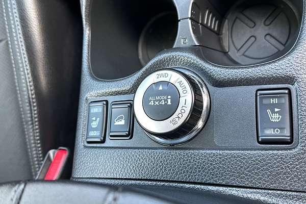 2017 Nissan X-TRAIL ST-L T32 Series II