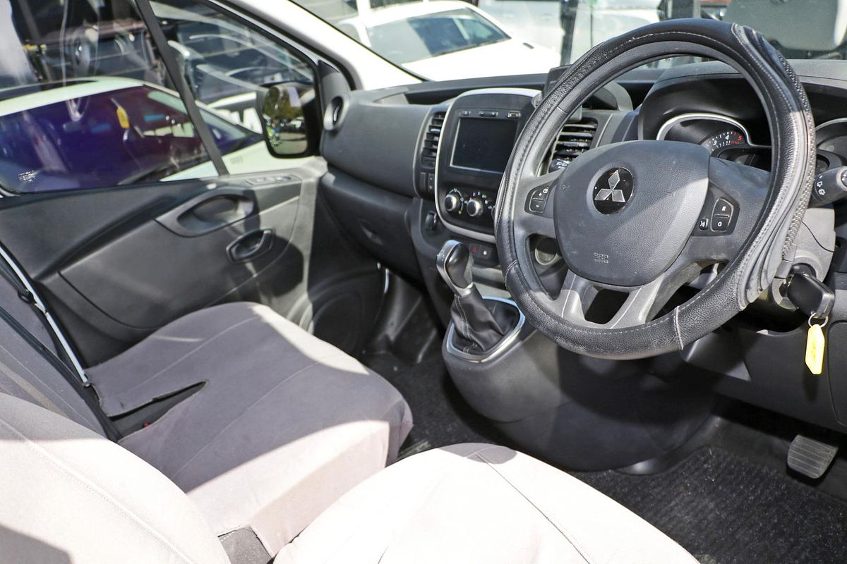 2021 Mitsubishi Express GLX SN SWB