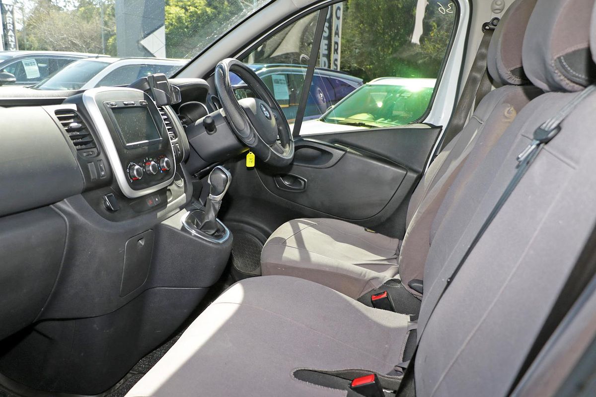 2021 Mitsubishi Express GLX SN SWB