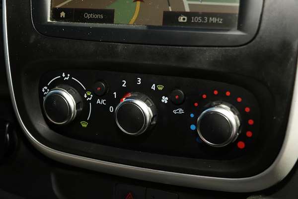 2021 Mitsubishi Express GLX SN SWB