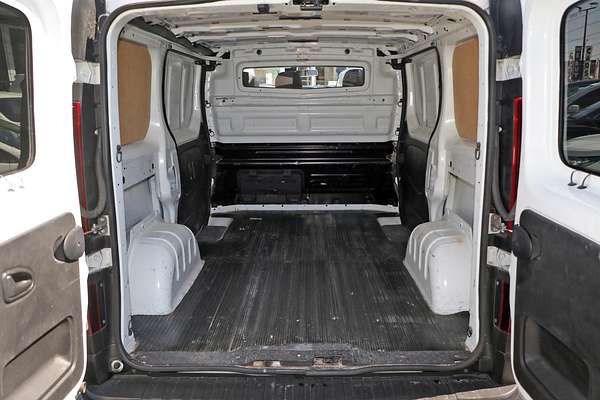 2021 Mitsubishi Express GLX SN SWB
