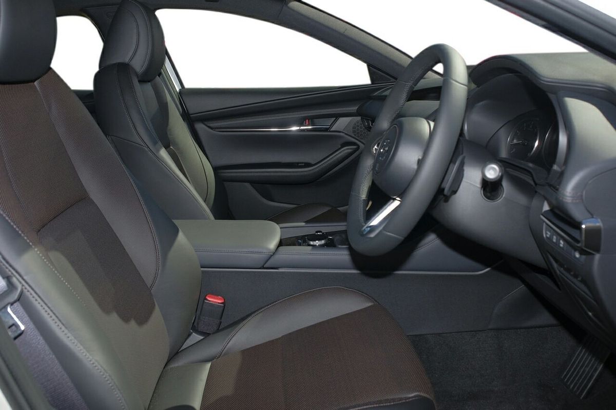 2025 Mazda 3 G20 TOURING VISION 300R