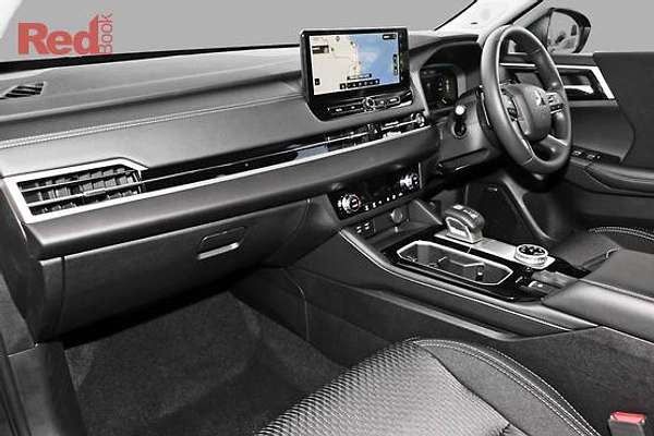 2025 Mitsubishi Outlander ES ZM