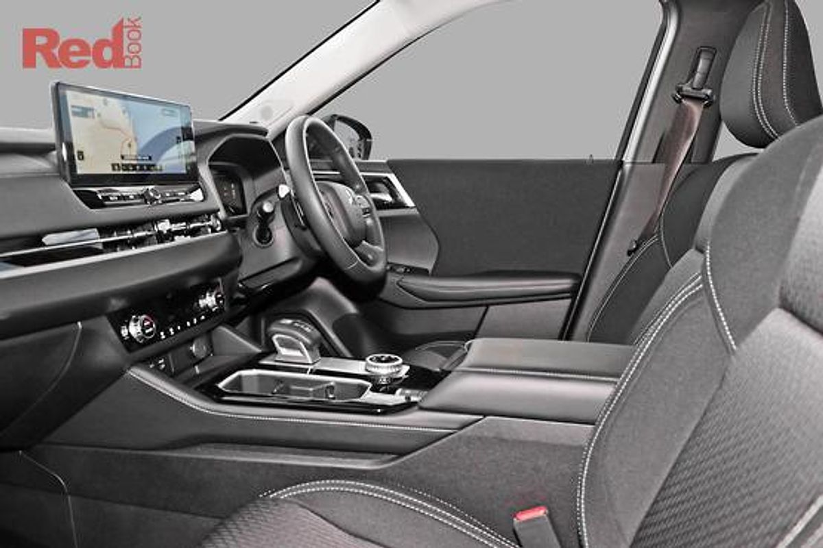2025 Mitsubishi Outlander ES ZM