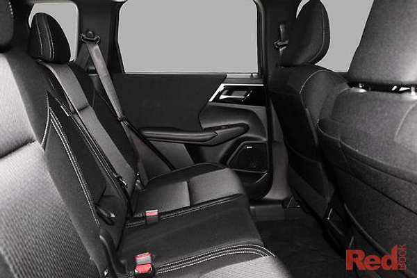 2025 Mitsubishi Outlander ES ZM