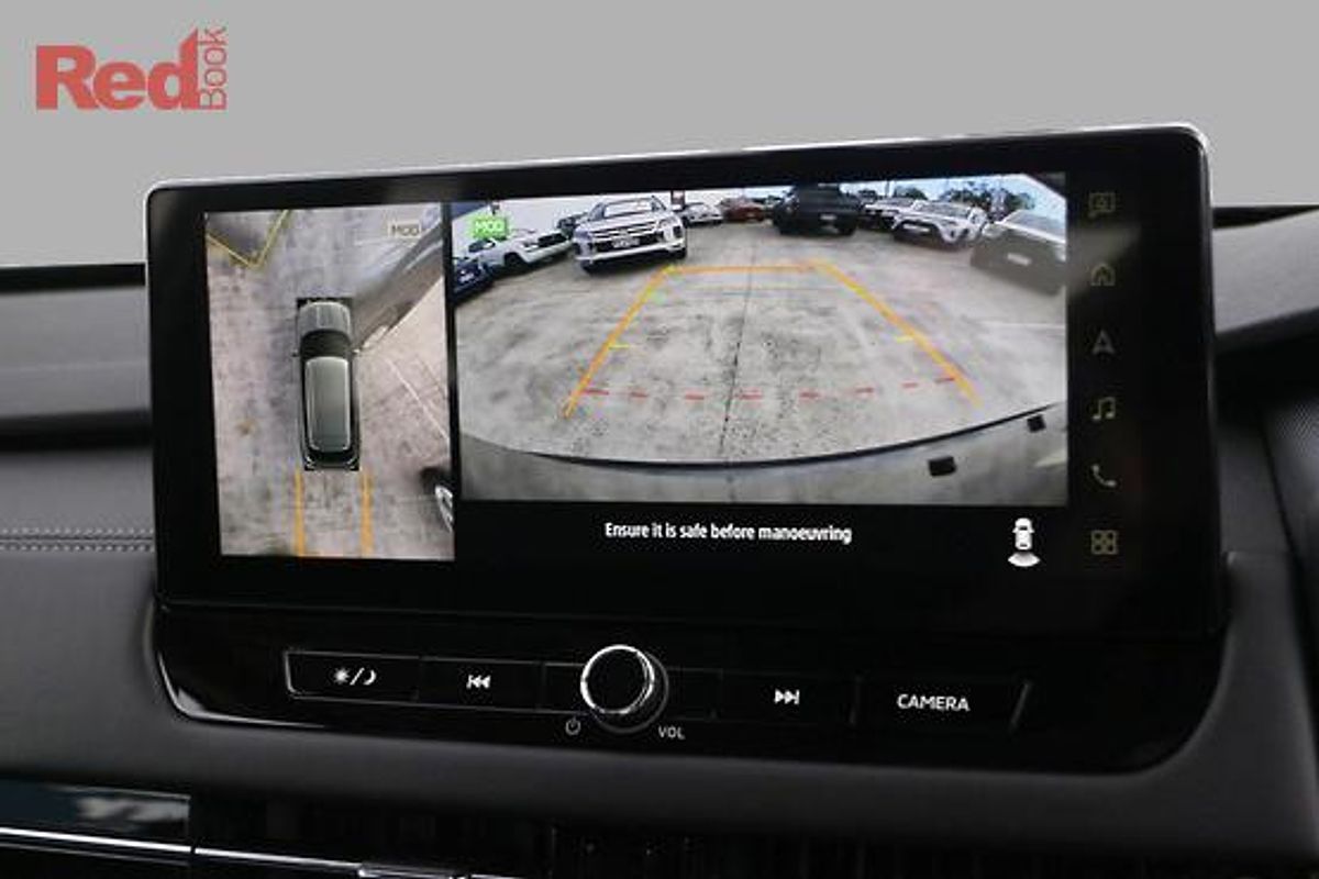 2025 Mitsubishi Outlander ES ZM