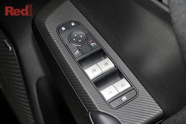 2025 Mitsubishi Outlander ES ZM