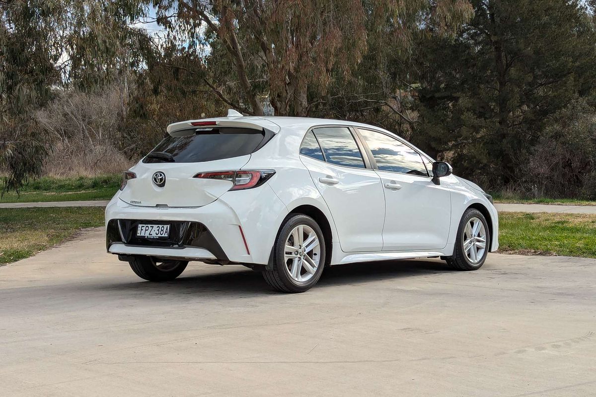 2020 Toyota Corolla Ascent Sport MZEA12R
