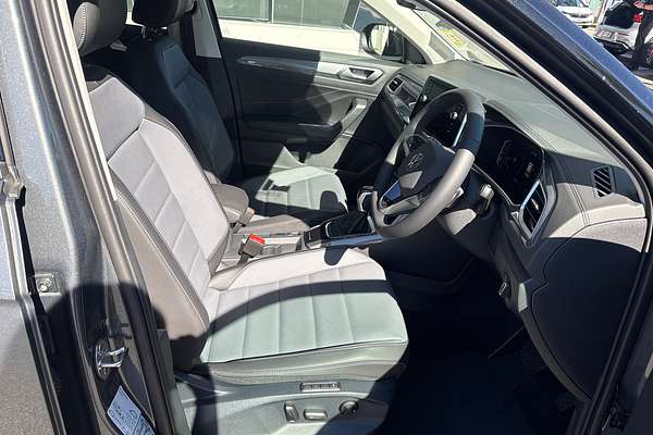 2025 Volkswagen T-Roc 110TSI Style D11