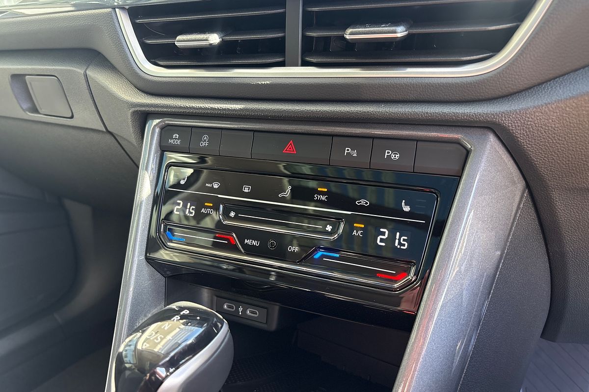 2025 Volkswagen T-Roc 110TSI Style D11