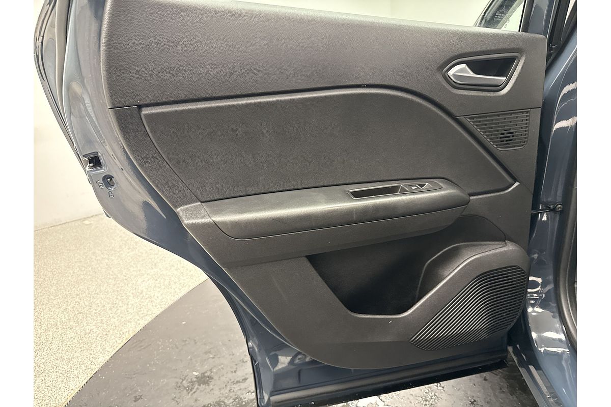 2022 Renault Captur Life XJB
