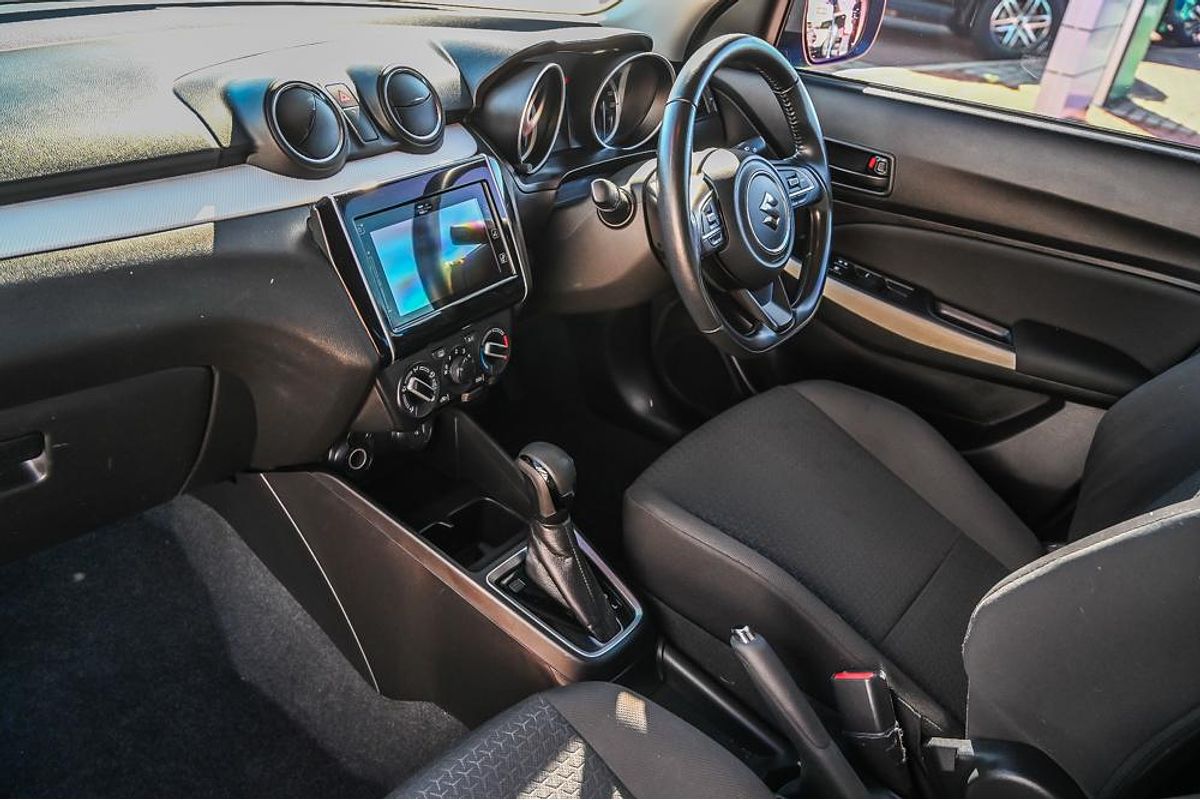 2021 Suzuki Swift GL Navigator AZ Series II
