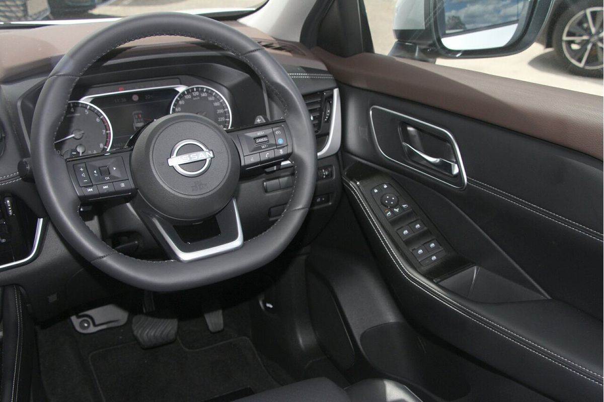 2024 Nissan X-TRAIL ST-L T33