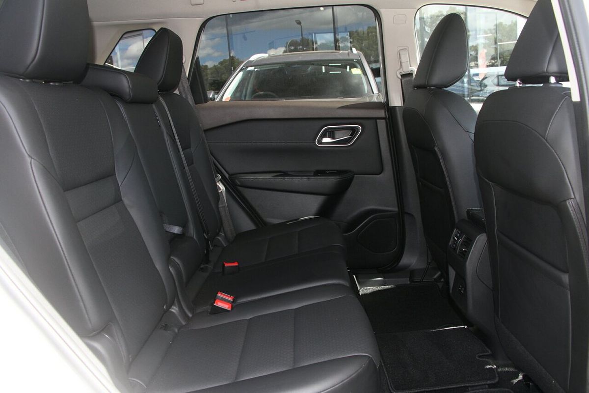 2024 Nissan X-TRAIL ST-L T33