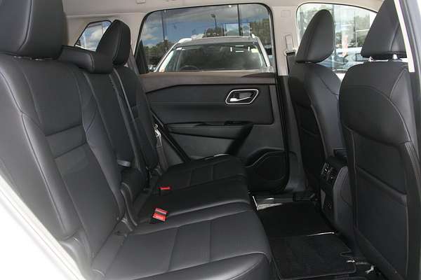 2024 Nissan X-TRAIL ST-L T33