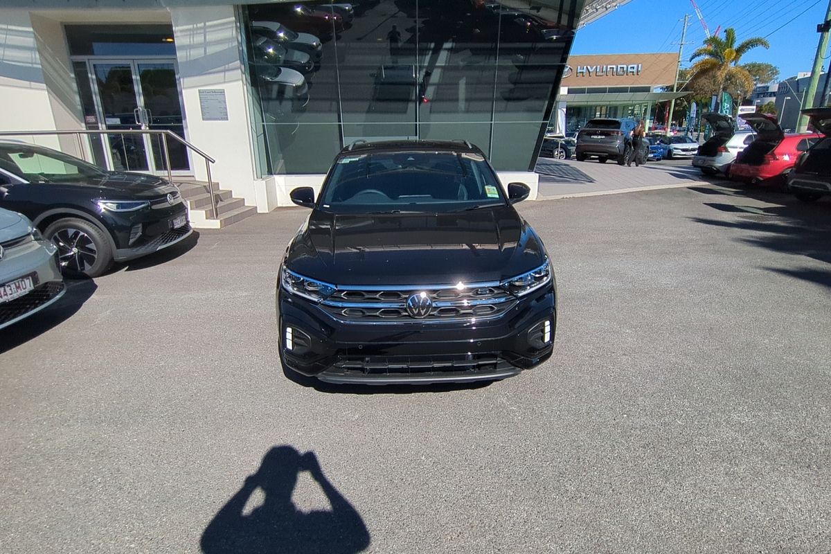 2025 Volkswagen T-Roc 140TSI R-Line D11