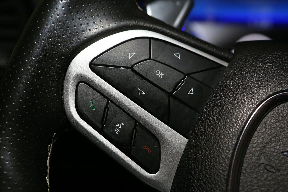2021 Chrysler 300 SRT Core LX