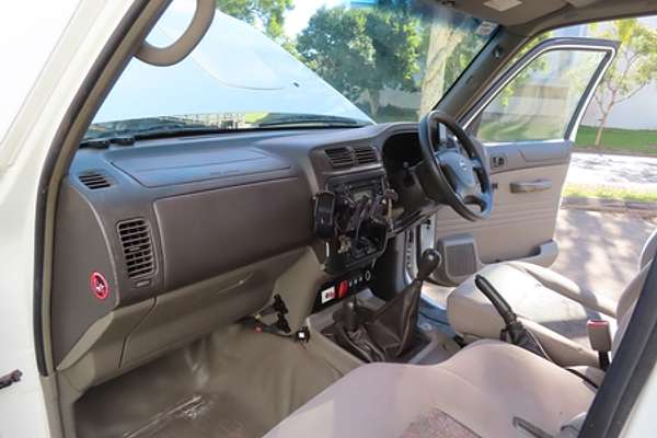 2010 Nissan Patrol DX GU 6 4X4