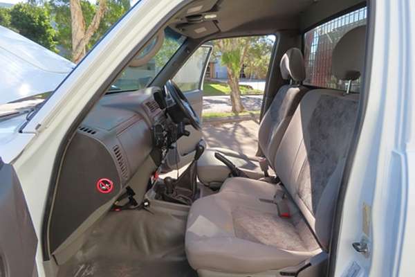 2010 Nissan Patrol DX GU 6 4X4