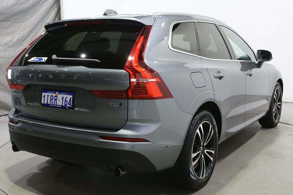 2020 Volvo XC60 T5 Momentum