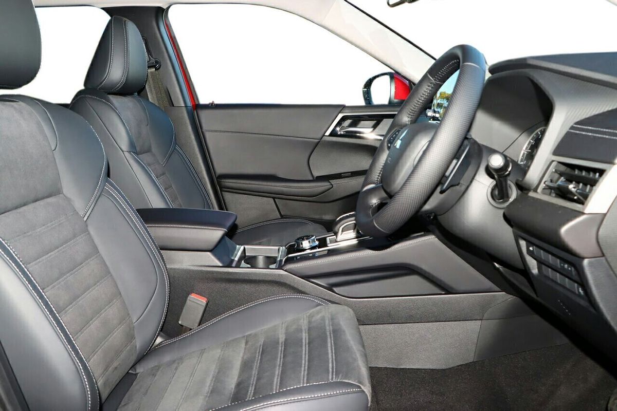 2025 Mitsubishi Outlander Aspire ZM