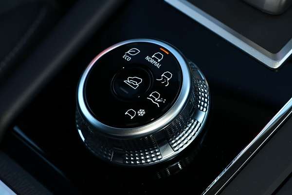 2025 Mitsubishi Outlander Aspire ZM