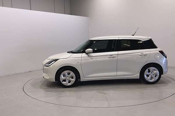 2024 Suzuki Swift Hybrid Plus UZ