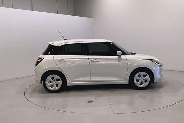 2024 Suzuki Swift Hybrid Plus UZ
