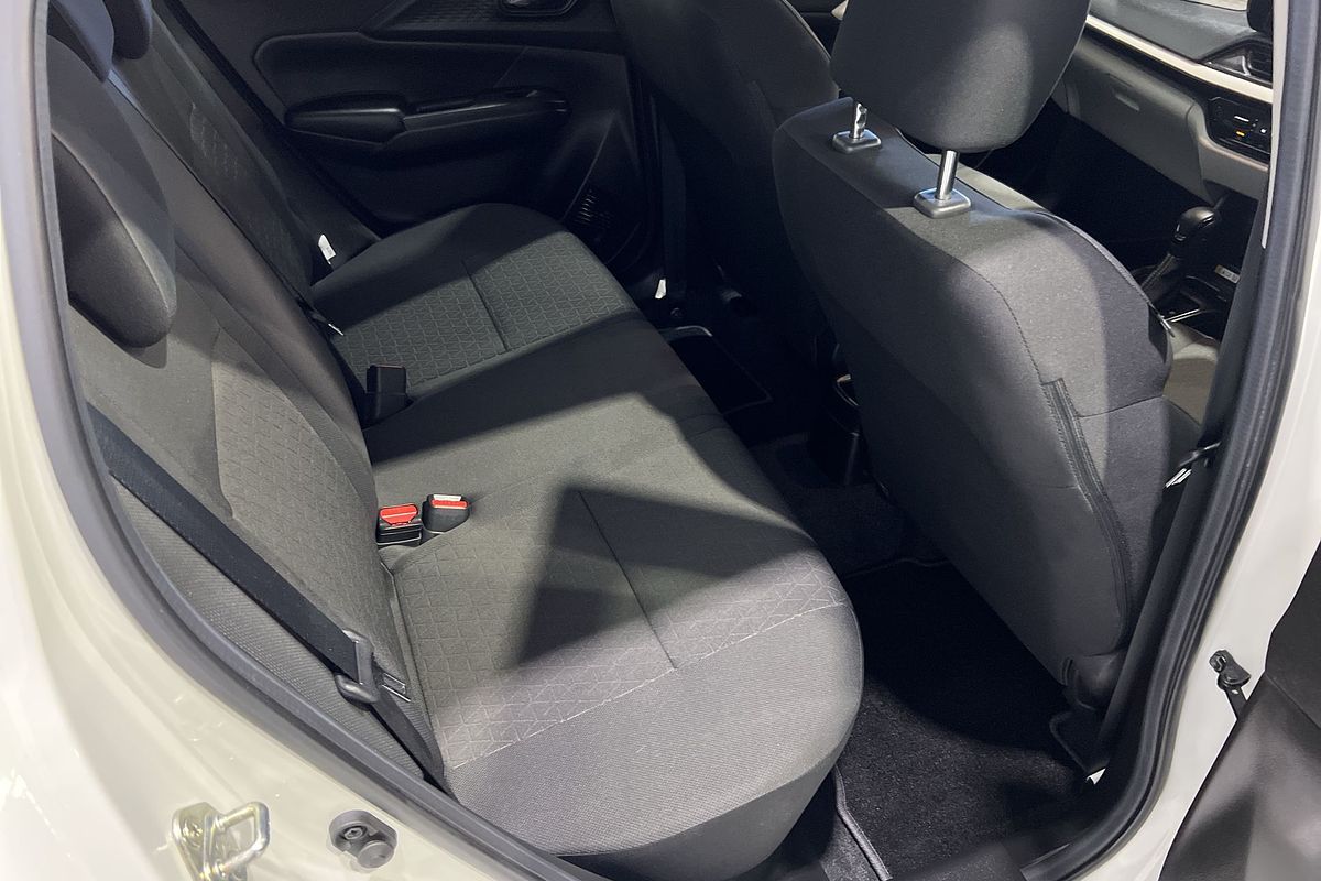 2024 Suzuki Swift Hybrid Plus UZ