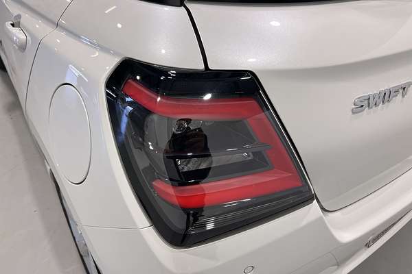 2024 Suzuki Swift Hybrid Plus UZ