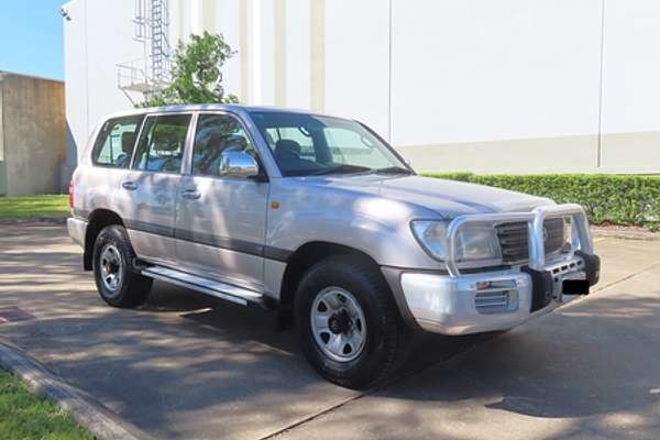 2002 Toyota Landcruiser GXL FZJ105R
